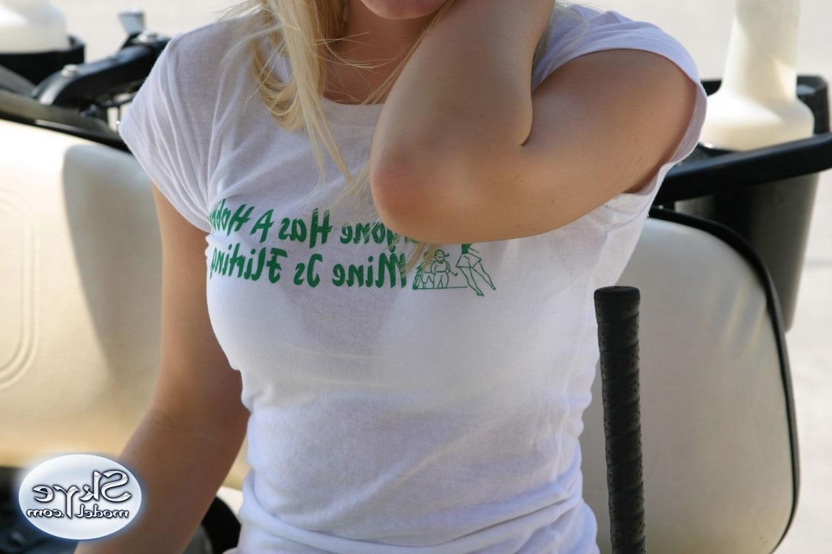 14P Skye model playing on golf course