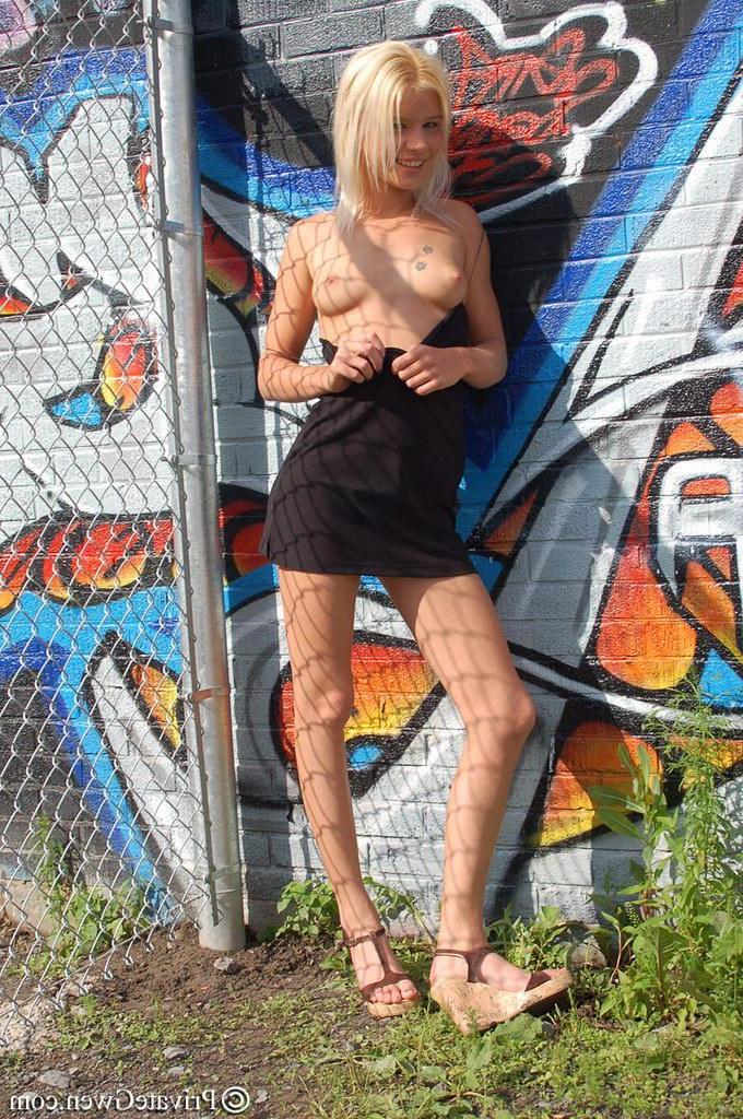 16P Pictures of Private Gwen being very naughty outside