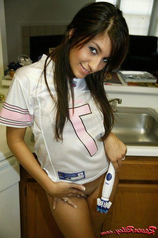 16P Teen stripping in kitchen