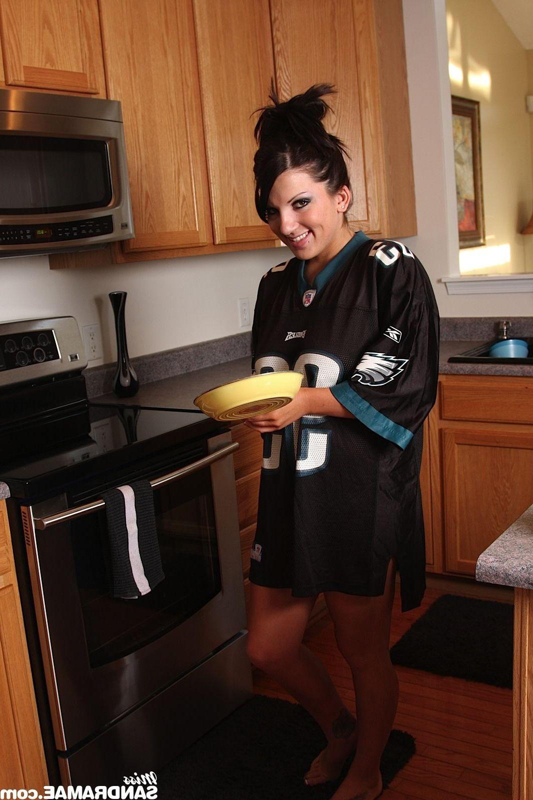 15P Pictures of teen Miss Sandra Mae being naughty in the kitchen
