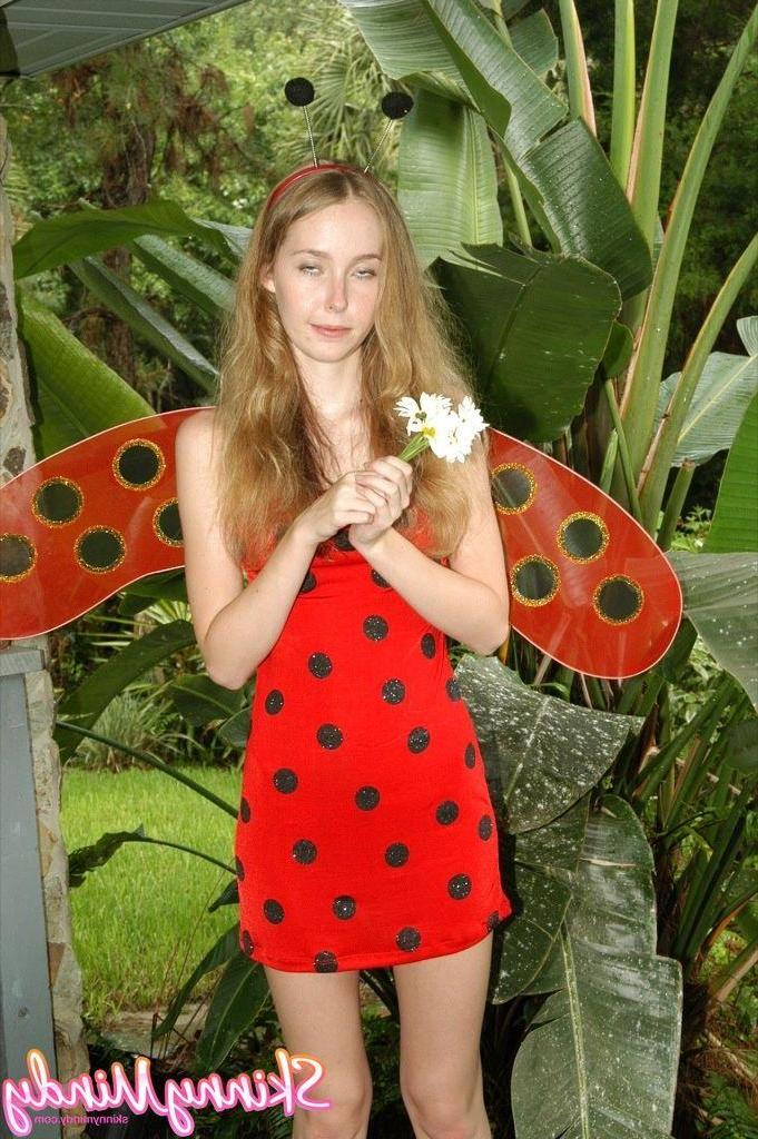 20P Pictures of Skinny Mindy dressed as a pretty lady bug