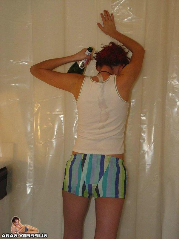 14P Pictures of teen chick Slippery Sara getting ready for a shower