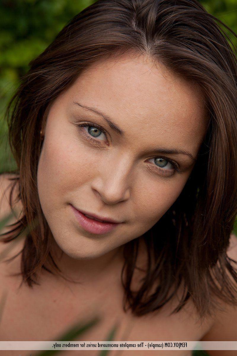 16P Pictures of Sophia H completely naked for you
