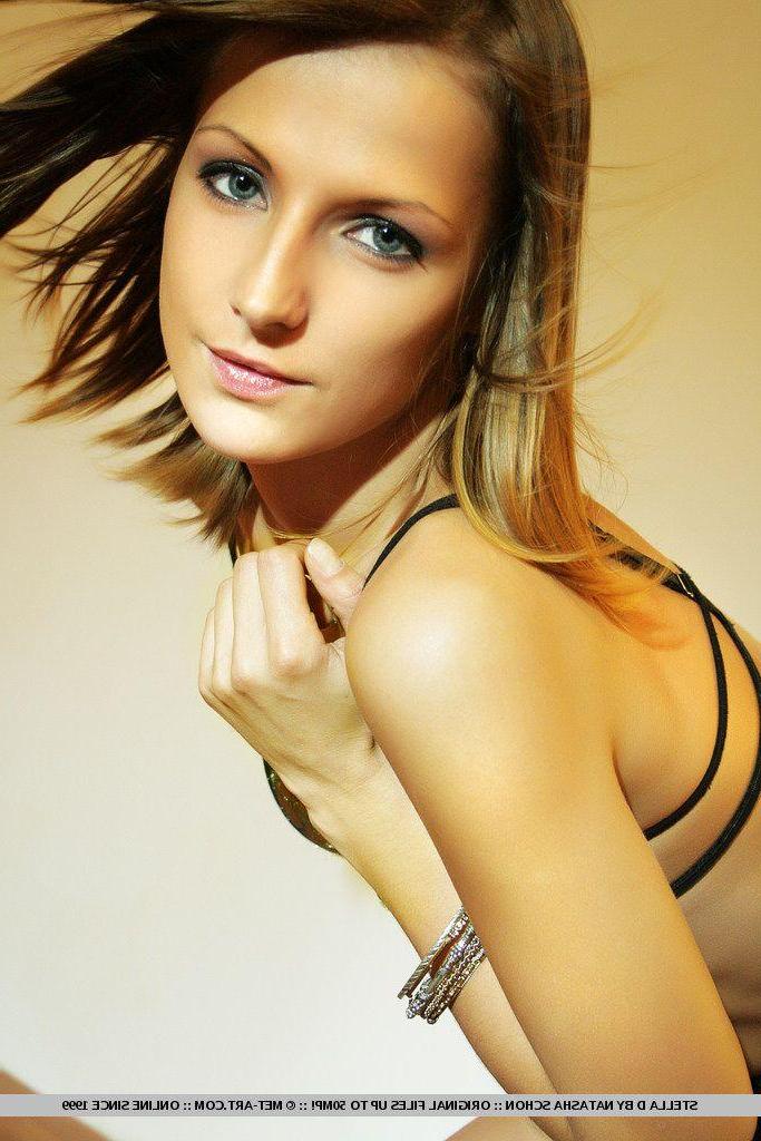 18P Pictures of Stella D showing off her hot body