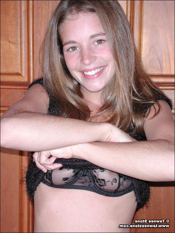20P Pics of Tawnee Stone teasing with her lace underwear