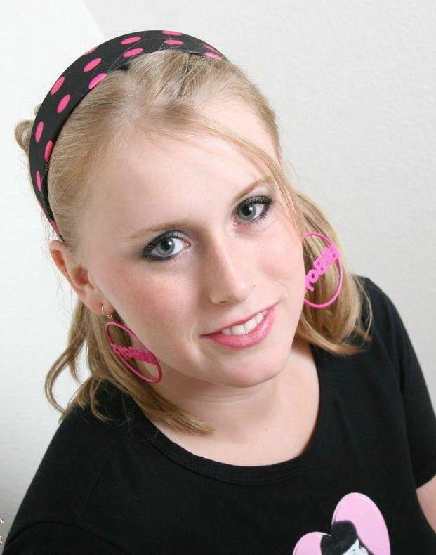 20P Pictures of teen hottie Tiffany Mars exposing her perfect boobs