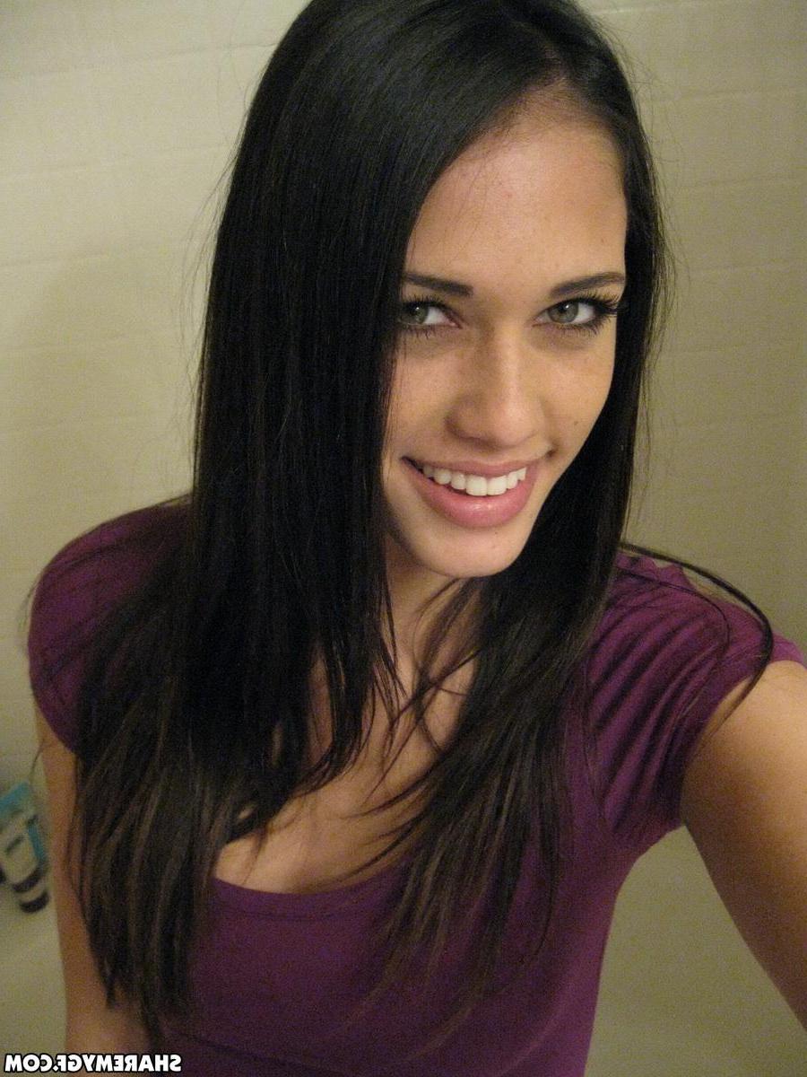20P Brunette teen Tiffany takes pics of her perky boobs and tight pussy