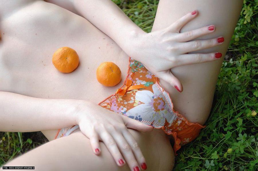 14P Pictures of a sexy teen breath-taker getting nude outside