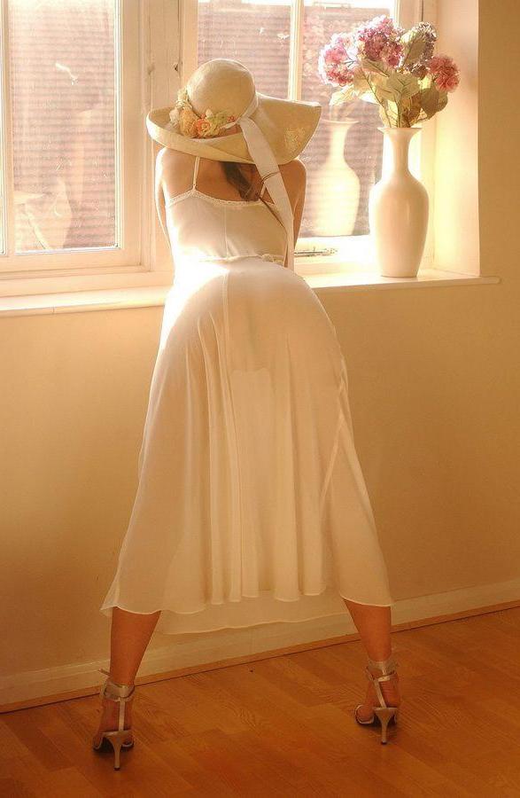 14P Pictures of a tight redhead teen getting naked for you