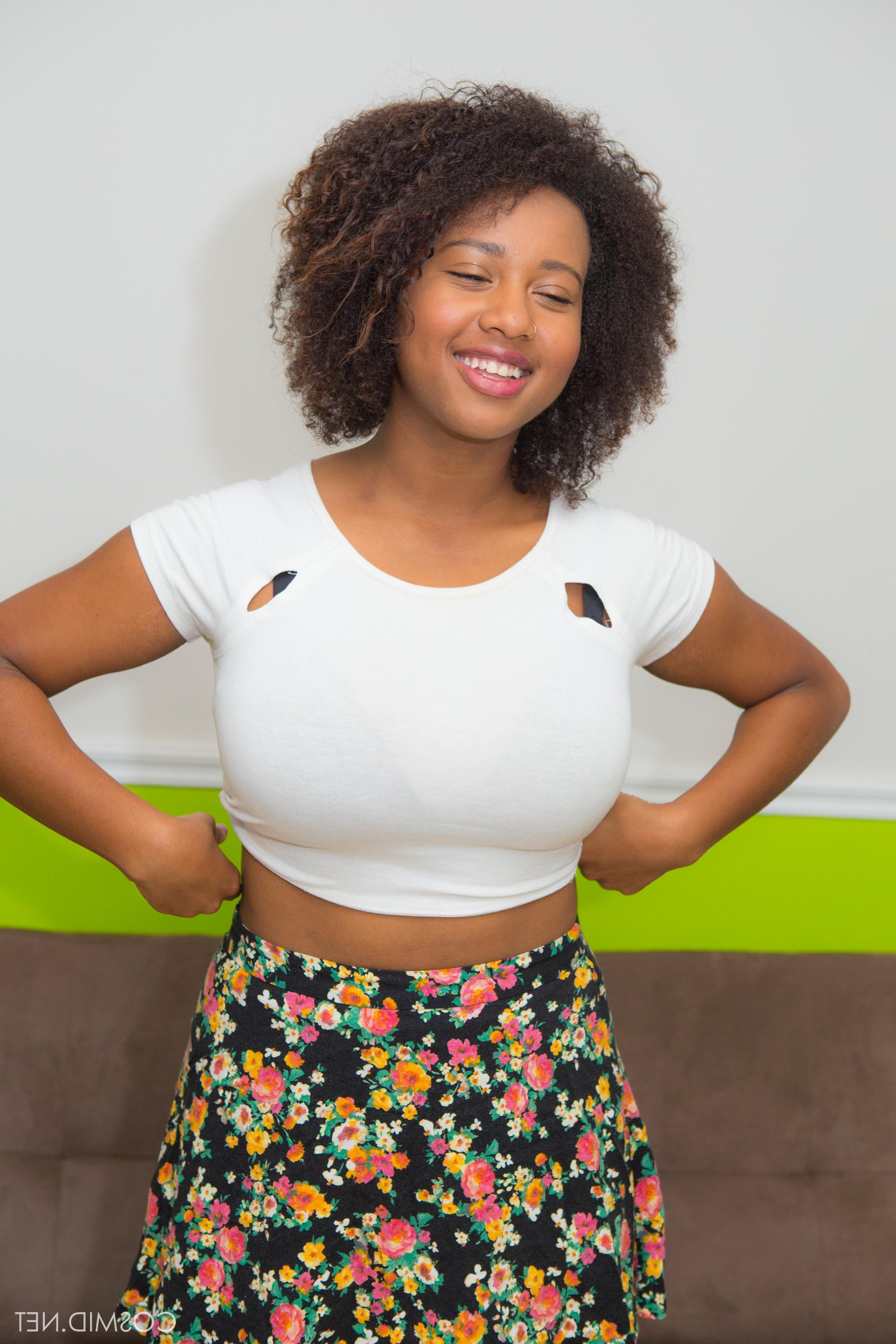 16P Ebony girl Whitney Williams strips nude for you
