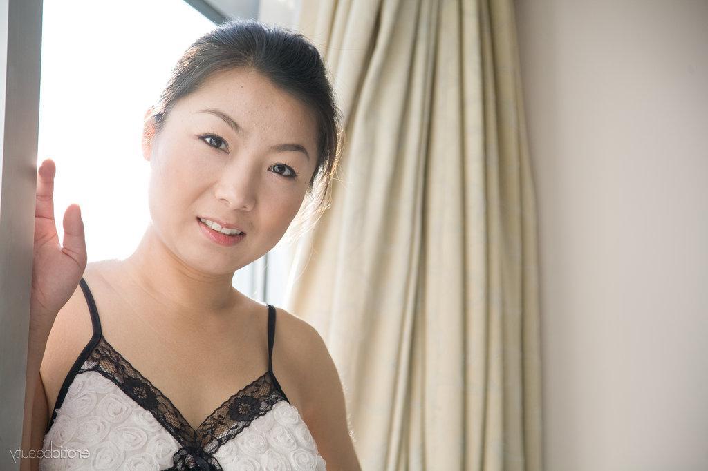 15P Pictures of asian teen Ada giving you her pussy