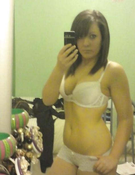 14P Selfshot british teen girl sexy bexxi