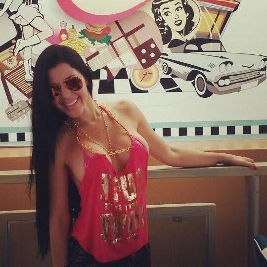 14P Busty Venezuelan GF displays her massive cleavage