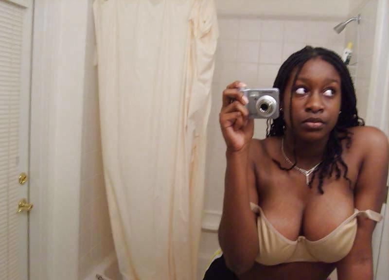 25P Busty Black Babes From,SmutDates.com