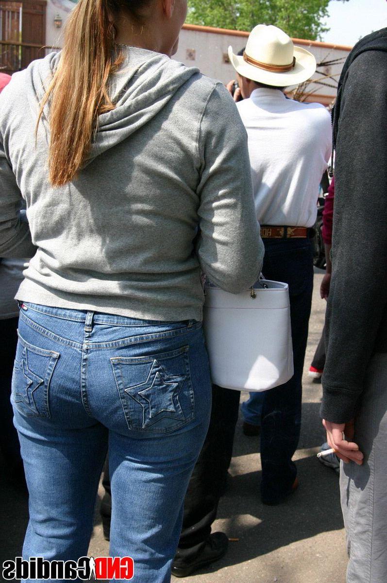 12P Pictures of hot teens in public