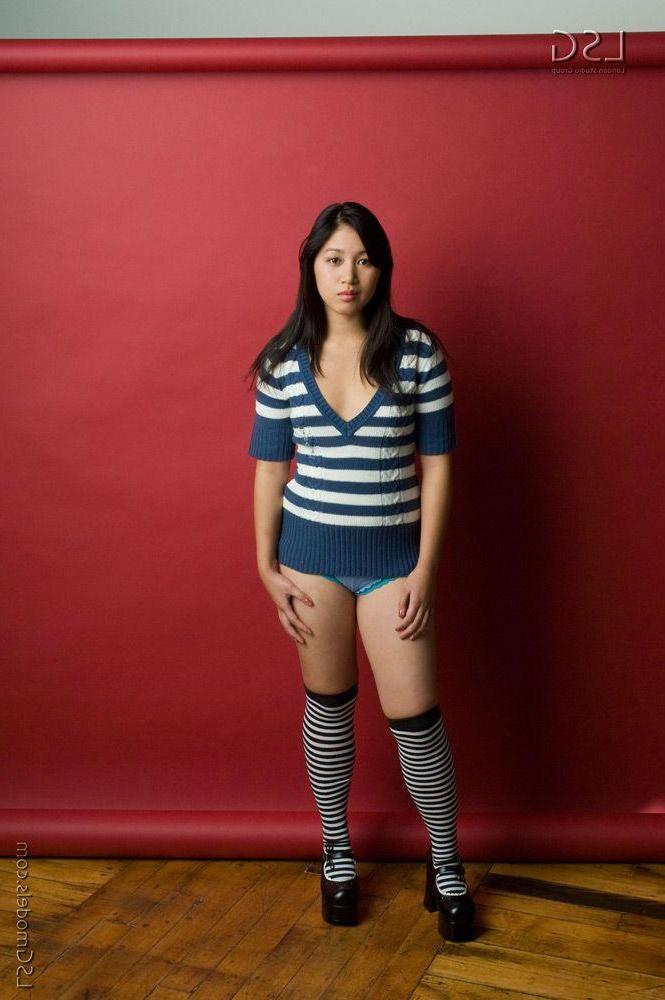 16P Pictures of a hot asian teen showing her pussy