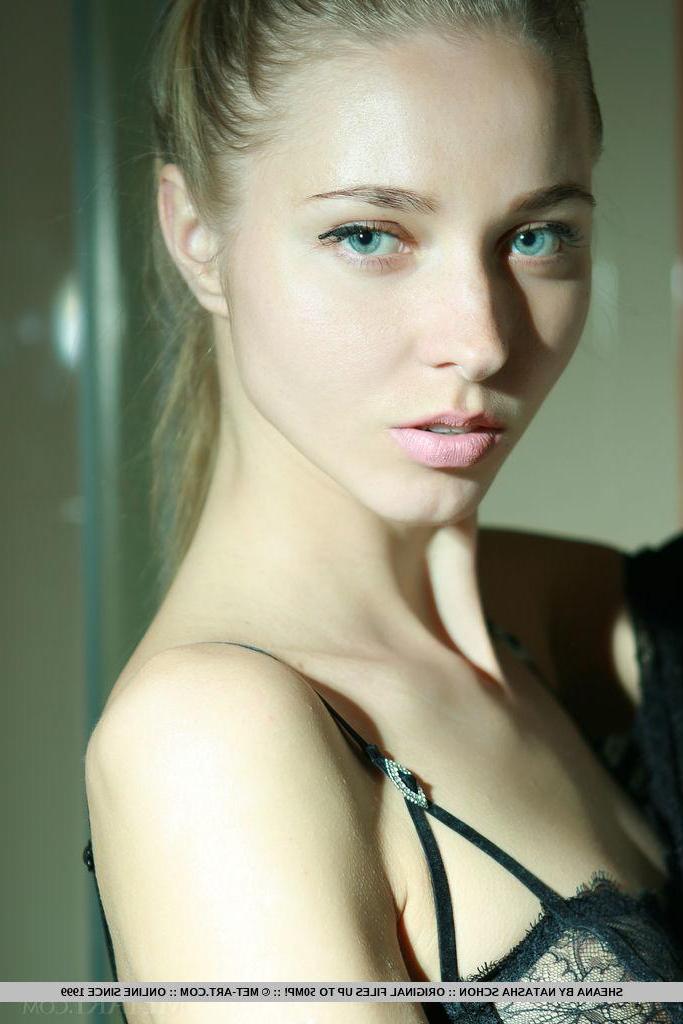 18P Blonde teen Sheana wants to take a shower with you