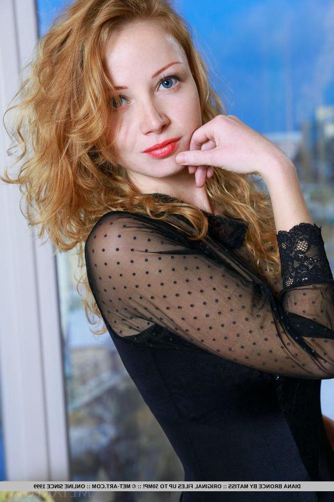 18P Beautiful redhead teen Diana Bronce gets completely nude for you in "Sudri"