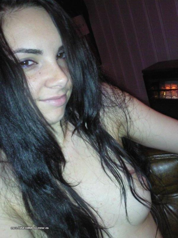 14P Collection of inked and pierced naughty babes