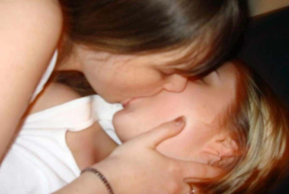 15P Pictures of naughty girlfriends going lez