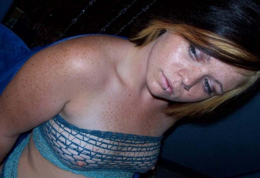 15P Picture selection of two naughty sexy amateur hotties showing off