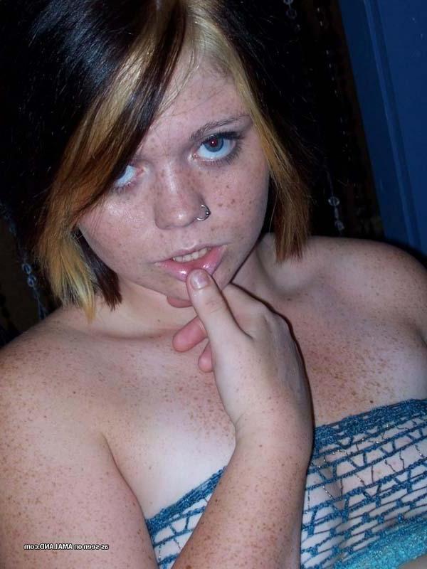 15P Picture selection of two naughty sexy amateur hotties showing off
