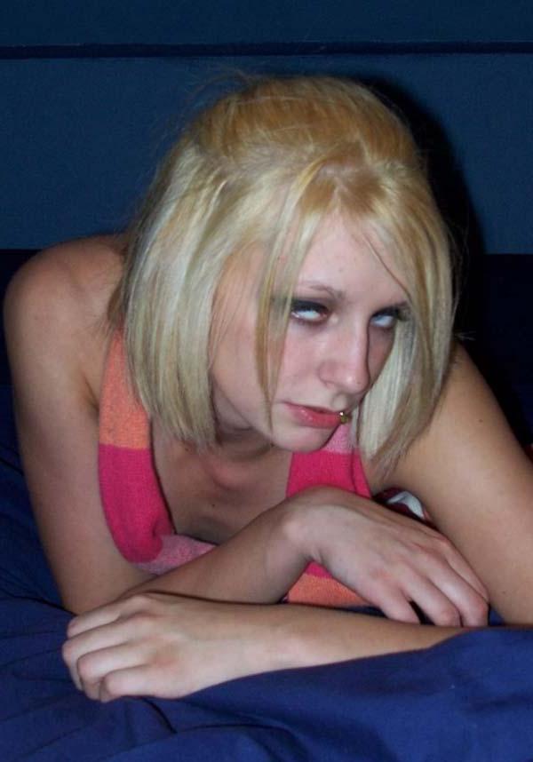 15P Picture selection of two naughty sexy amateur hotties showing off