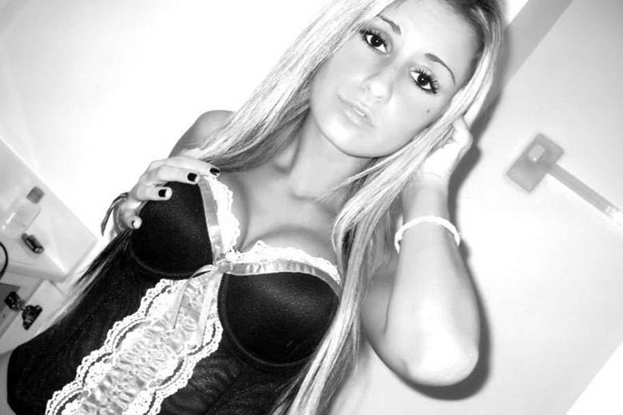 16P Pictures of two hot teen amateur girlfriends showing off