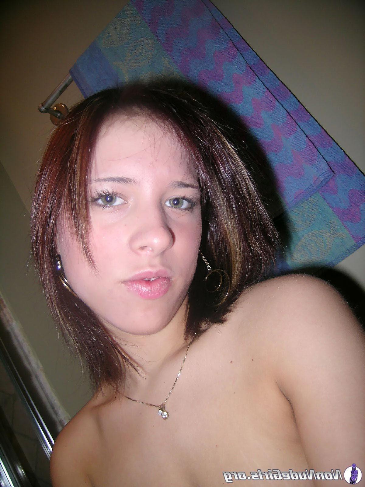 20P Pictures of beautiful coeds being naughty