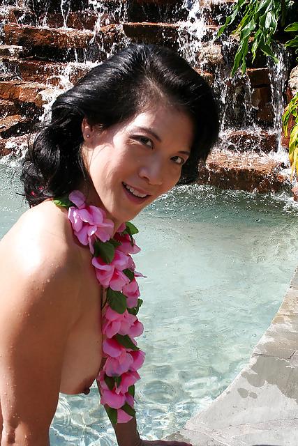 25P The Asian MILF