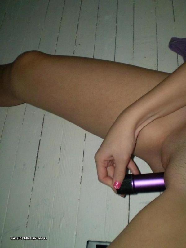 15P Naughty horny chick pussy-playing while selfshooting