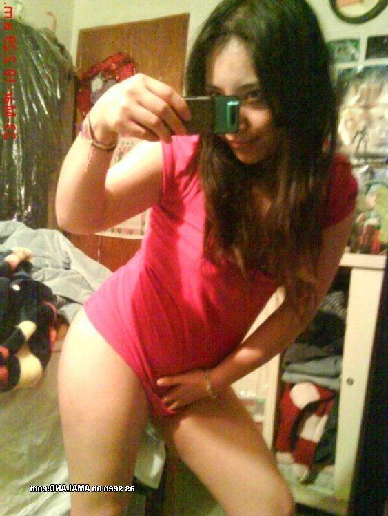 15P Collection of naughty amateur honeys selfshooting
