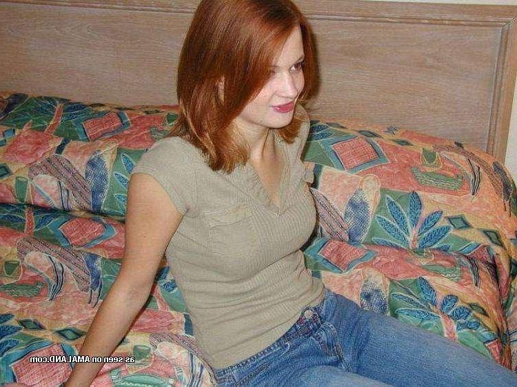 15P Pictures of a hot redhead girlfriend sucking and fucking