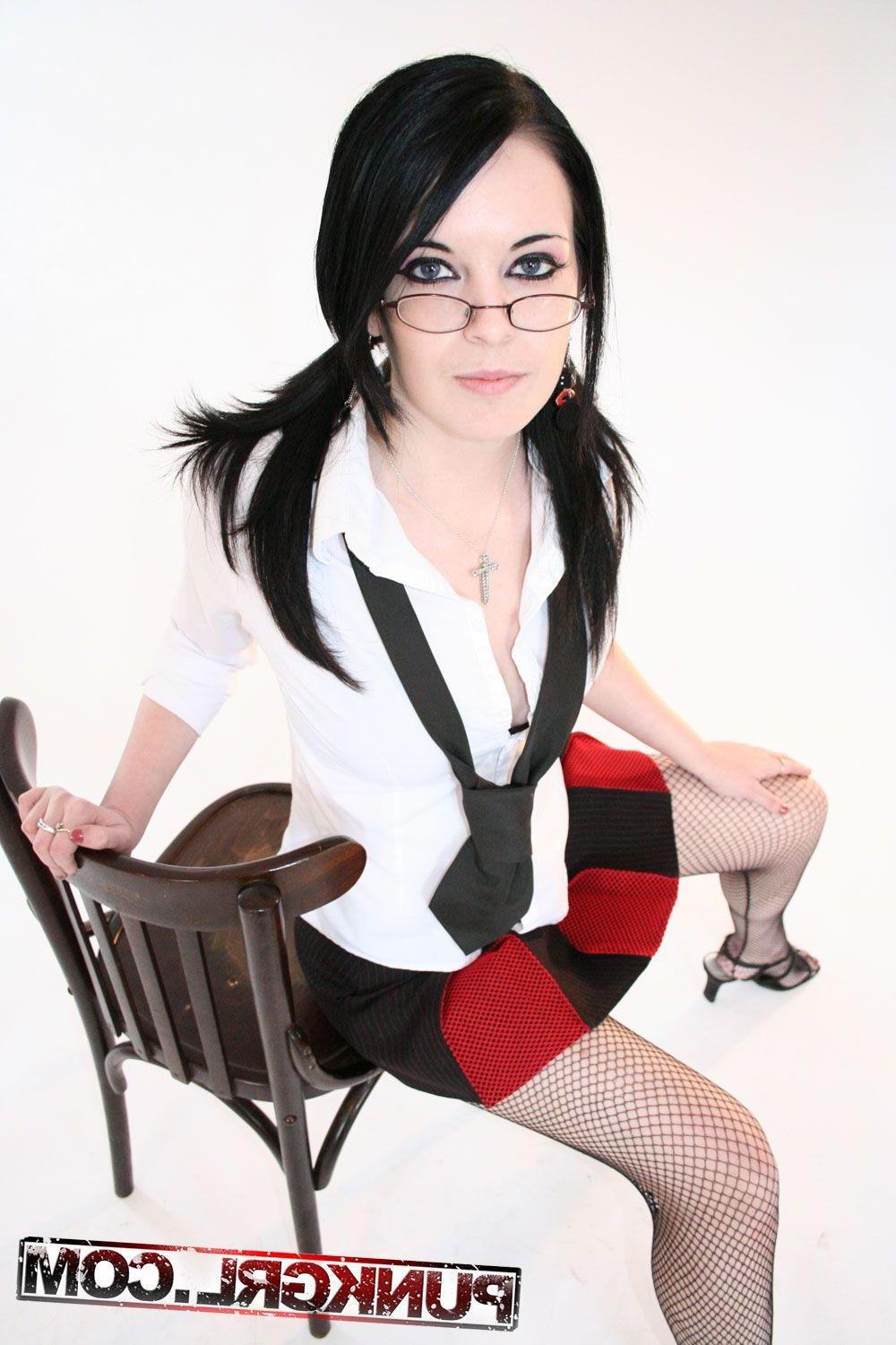 17P Pictures of teen hottie Kimmy being naughty in class