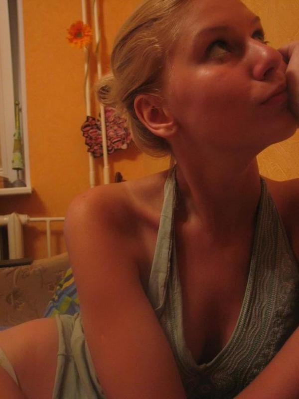 14P Girlfriend teasing and posing while showing her hot cleavage