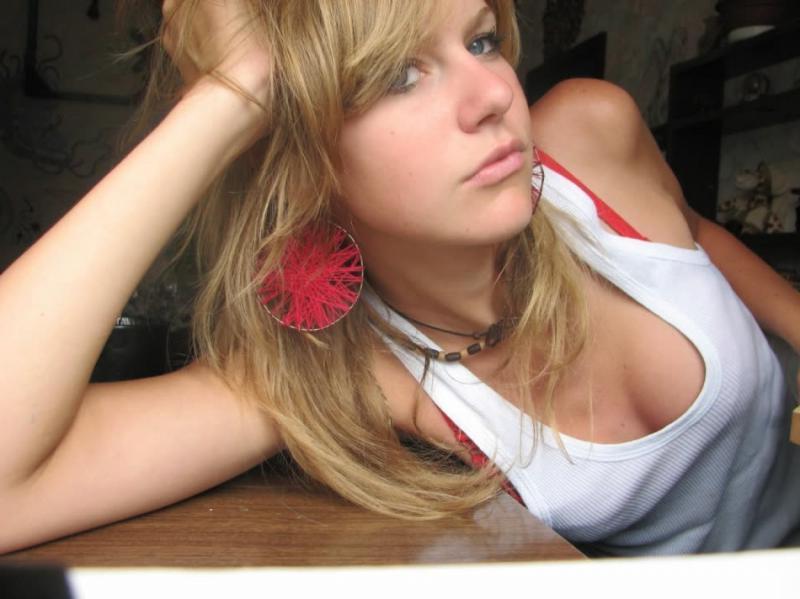 14P Girlfriend teasing and posing while showing her hot cleavage