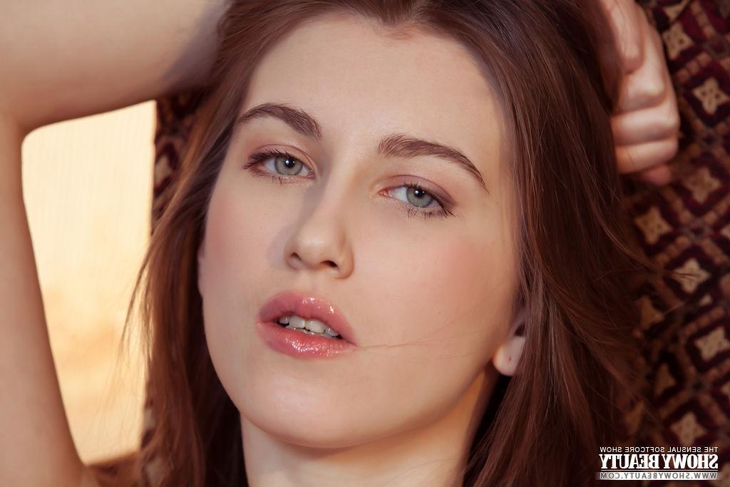 20P Redhead teen Odette gives you her stunning body in "Comely Odette"