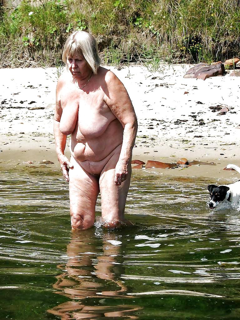 25P Mature Lady Nudists 6