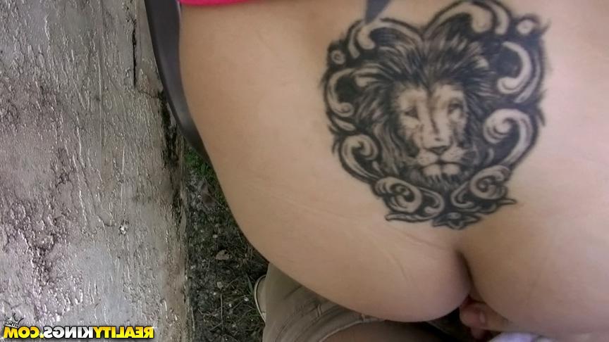 20P Alternative amateur Jeny Snow gets picked up in public for hot sex