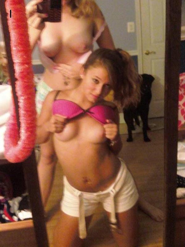15P Gorgeous coeds share some of their naughty selfies