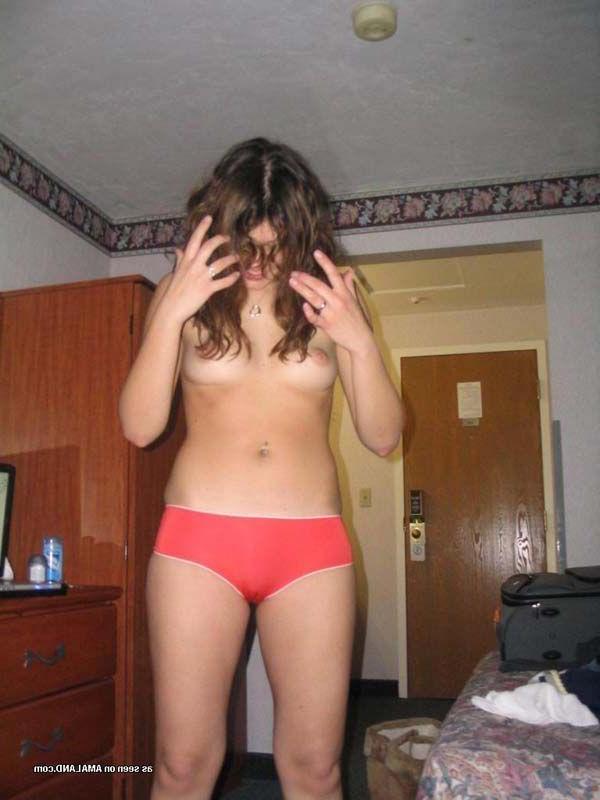 15P Pictures of hot girlfriends getting naughty