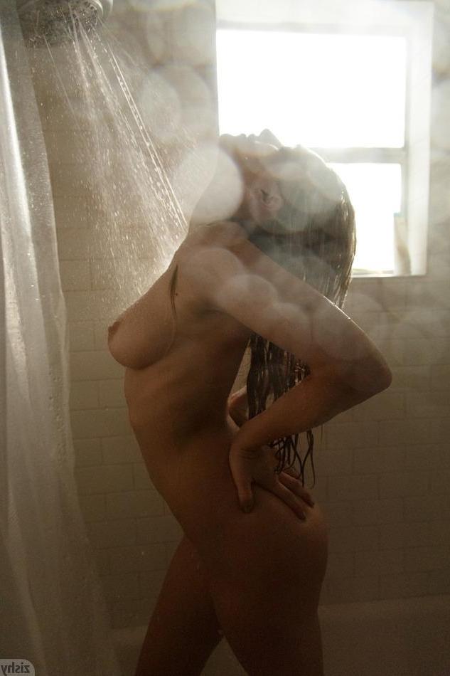 8P Ember Volland Shower Hour