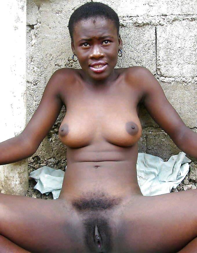 25P Black Isha