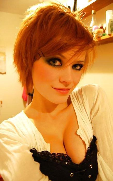 25P Hottie red heads:) 3.0
