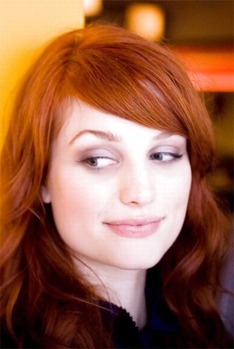 25P Hottie red heads:) 3.0