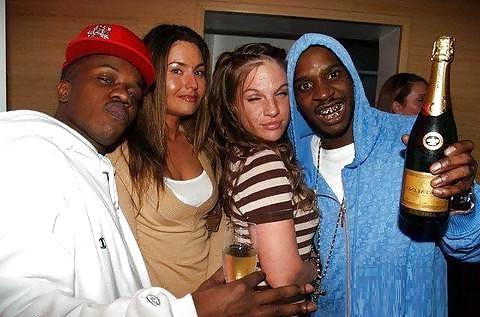25P She's Only Into Black Guys - Edition #6