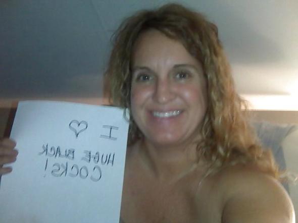 25P She's Only Into Black Guys - Edition #2