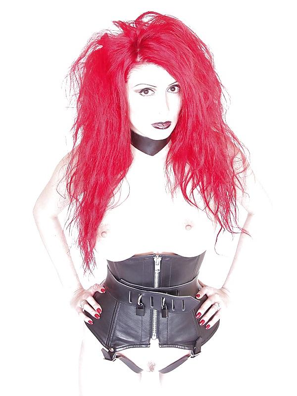 25P Gothic Sluts very sexy