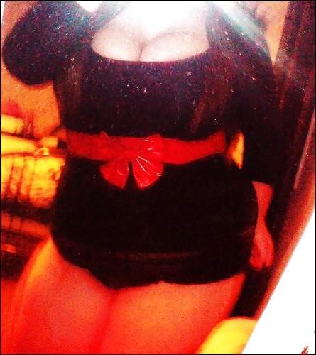 25P Big Firm Teen Cleavage 