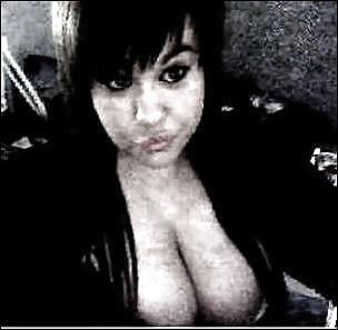 25P Big Firm Teen Cleavage 